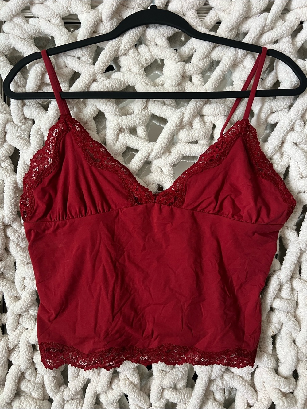 SKIMS FITS EVERYBODY LACE CAMI NWT - BRICK